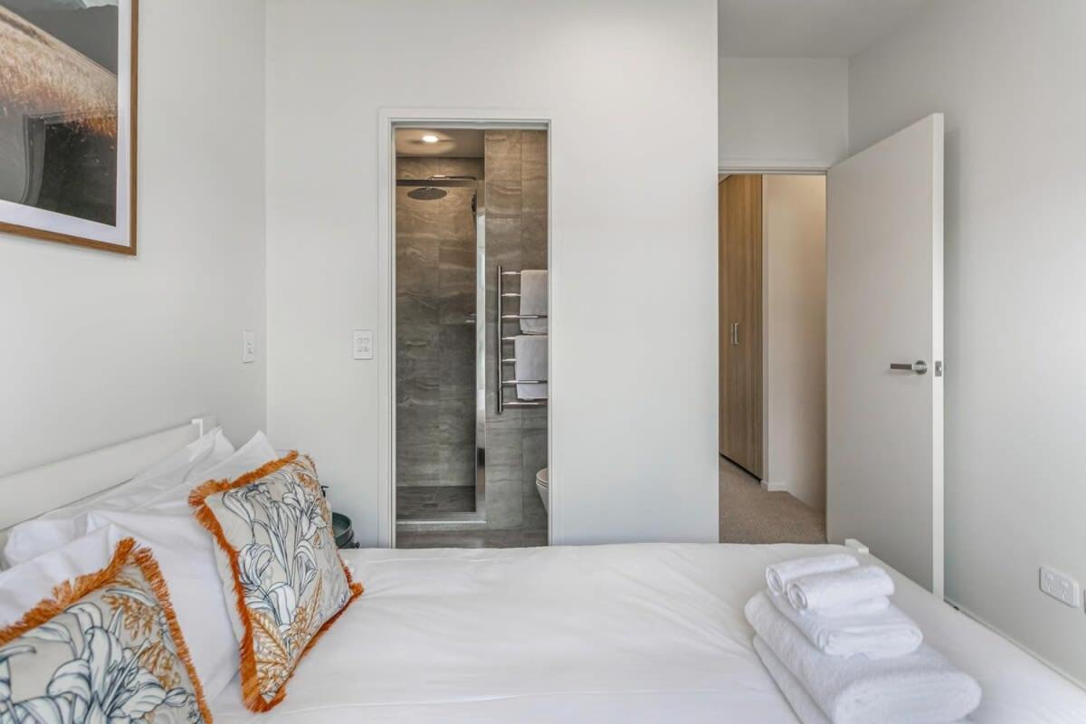 Appartement Fresh & Sleek Grey Lynn Unit With Private Patio à Auckland Extérieur photo